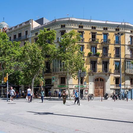 Aspasios Arc De Triomf Apartments Barcelona Bagian luar foto